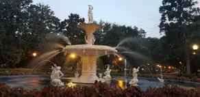 \"La Janie\" | Votre escapade à Savannah pour les grands groupes et les familles vous attend + parking - Image 2