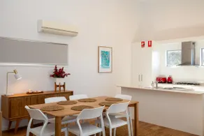 THE LOOKOUT BEACH HOUSE - Image 3