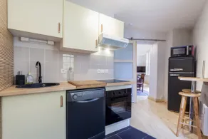 Luxury apartment in the historical centre of Medieval Beziers, South of France - Image 5