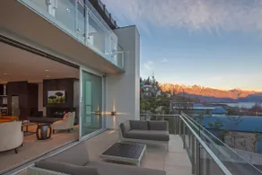 Villa De Luxe, a Relax it's Done luxury holiday home - Image 5
