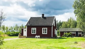 Småland cottage near Kosta - Image 2