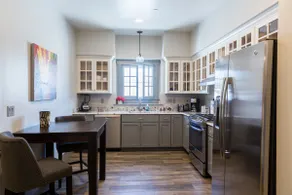 Mineta Flat - Bell Sister Flats - Image 5