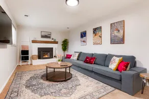 Spacious 5bdrm/hot tub/GAME RM/20min to Den&Bouldr - Image 3