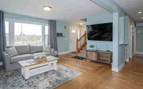 Renovated 2 Bed Private Home Newport-Middletown Sleeps 6 - Image 3