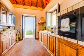 Villa with pool and panoramic surroundings - Image 3