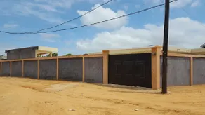 Villa Somone pied dans l’eau - Image 3