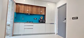 Studio Flat with kitchen and Portico - Image 4