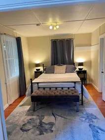 Charming 2 Bedroom cottage with private garden - Image 2
