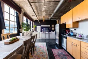 The Derby City Loft, luxury, walk to museum row - Image 4