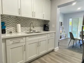 Rachaels Upscale 3 bedrooms Luxury Home - Image 5