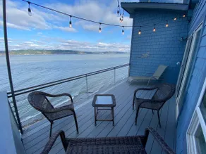 Beachfront Home with Sound View on Camano Island - Image 2