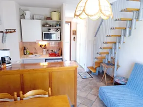 Cozy Duplex 100 m from the Beach - Image 3