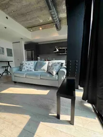 Cozy Bright Downtown 1 bed wifi laundry - Image 2