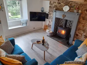 Seabird Cottage in stunning woodland/coastal - Image 4