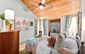 Cedar Loft at The Woods-Vintage Chic Cabin Retreat with Amenities Access - Image 5