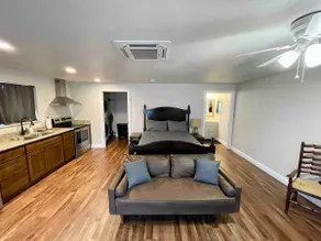 Pet-Friendly Base Near National Parks! - Image 2