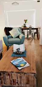 Beach Bunker: Retro Charm steps to Scotts Beach - Image 2