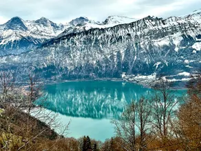 Studio with lake and mountain views - Image 2