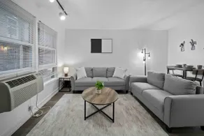 Cozy 1BR Near Downtown Royal Oak & Detroit Zoo - Image 3