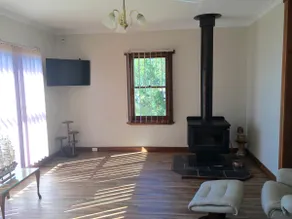 Cairns Bay Waterfront Retreat - Image 3