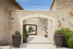 Beautiful house in the centre of Gordes - Image 4