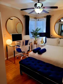 Adorable 3-Bed Home with Garden Oasis - Image 4