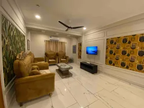 Luxurious 1BHK at Top Location of Twin Cities - Image 4