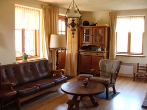 Climatic 120m house, music box, fireplace, garden - Image 3