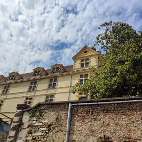 Village house ”opposite the castle” - Image 4