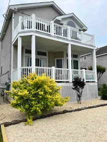 Gold Coast 3BR/2BA Condo, Short Walk to Beach - Image 2