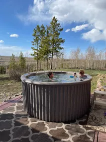 The Mountain House peaceful, views w/ hot tub. - Image 2