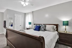 Upscale Home- Sleeps 8-Patio-10 Min to Downtown KC - Image 4