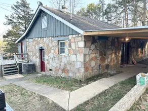 Cowtown-Charming 2BR/2BA Farmhouse Retreat - Image 5
