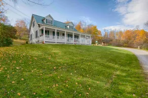 Vermont Mountain Retreat w/ Scenic Views - Image 4