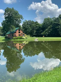 Crouse’s North Ninety Lake House - Image 5
