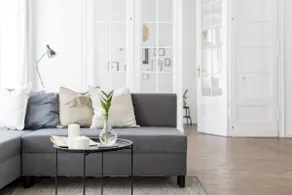 A cozy apartment in the heart of the city. - Image 2