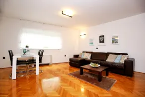 City Gallery Apartment - Image 2