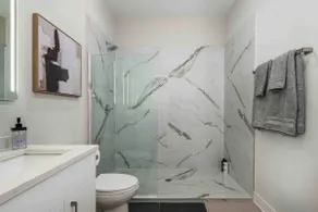 Charming Condo near U.C./Loop/McCormick Place - Image 2