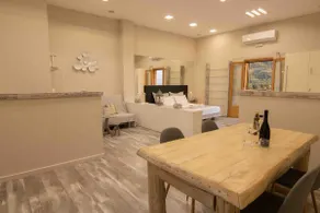 The Mountain House By Plakalona Villas & Apartments - Image 2