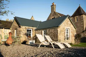 The Wash House: a Cosy Romantic Countryside Escape - Image 2