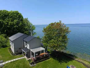 GEORGEous Sanctuary Lake Ontario - Image 2