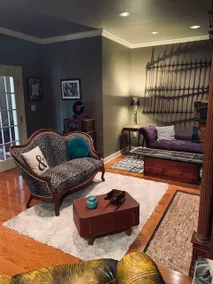 Large, Gorgeous, Historic Home Near Stadium/Casino - Image 5