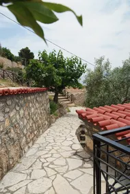 Fourlas Stone House - Image 4