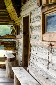 Cabin in the wilderness - emergency shelter - Image 4