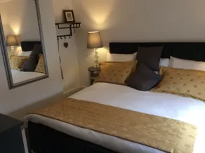 Cozy Nook boutique Cottage - Image 4