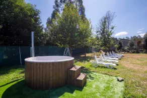 House with Jacuzzi - Image 2