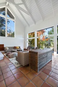 Spacious Country Escape with Pool & Views - Image 5