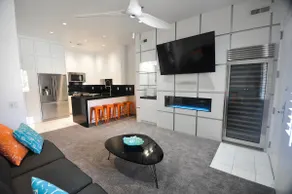 Modern, upgraded desert retreat in La Quinta! - Image 2