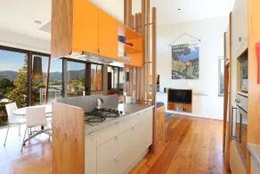 Scandinavian Townhouse with Stunning Views - Image 2