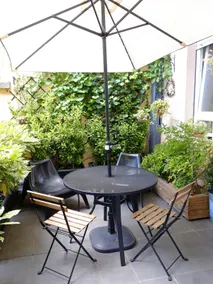 Very central, pedestrian area with terrace - Image 5